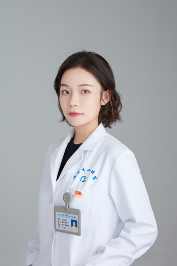 鲍琼