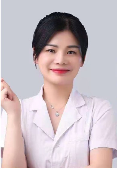 陈巧