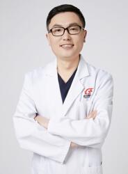 杨立群