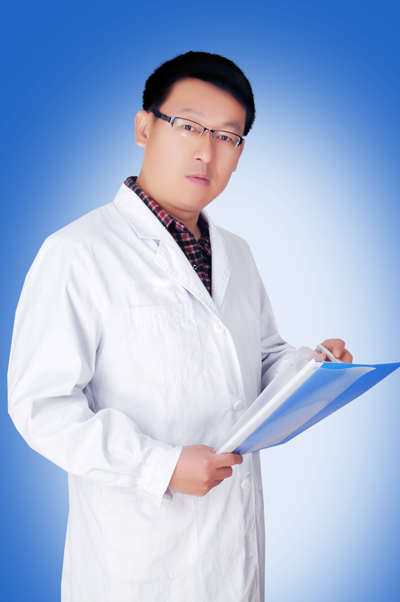李强