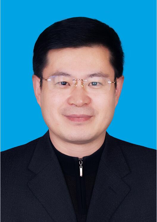 张卫平