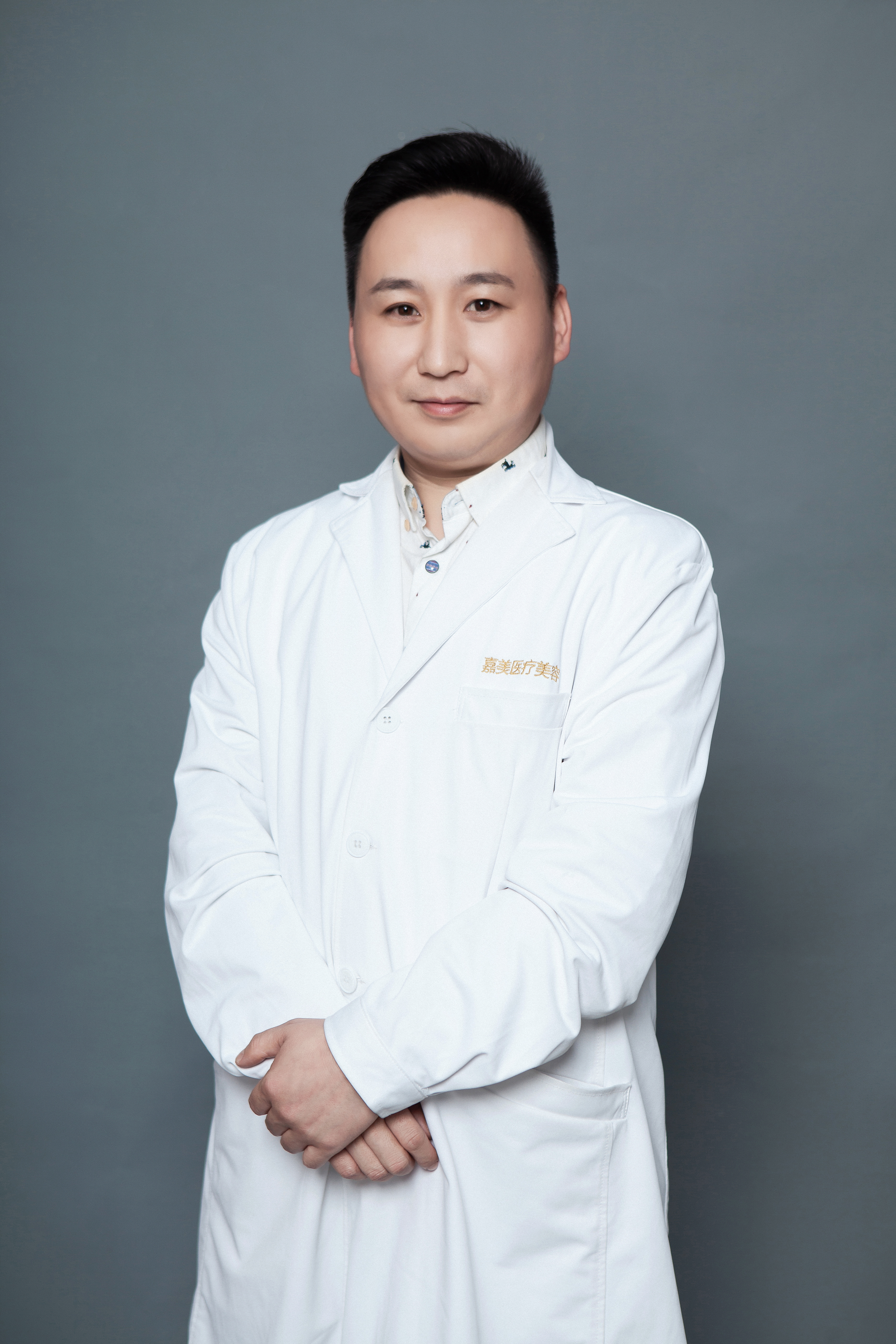 李建林