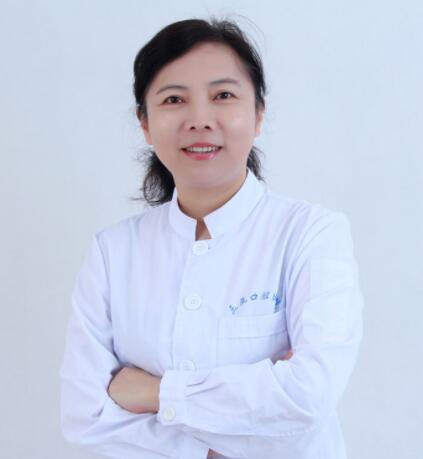 李力