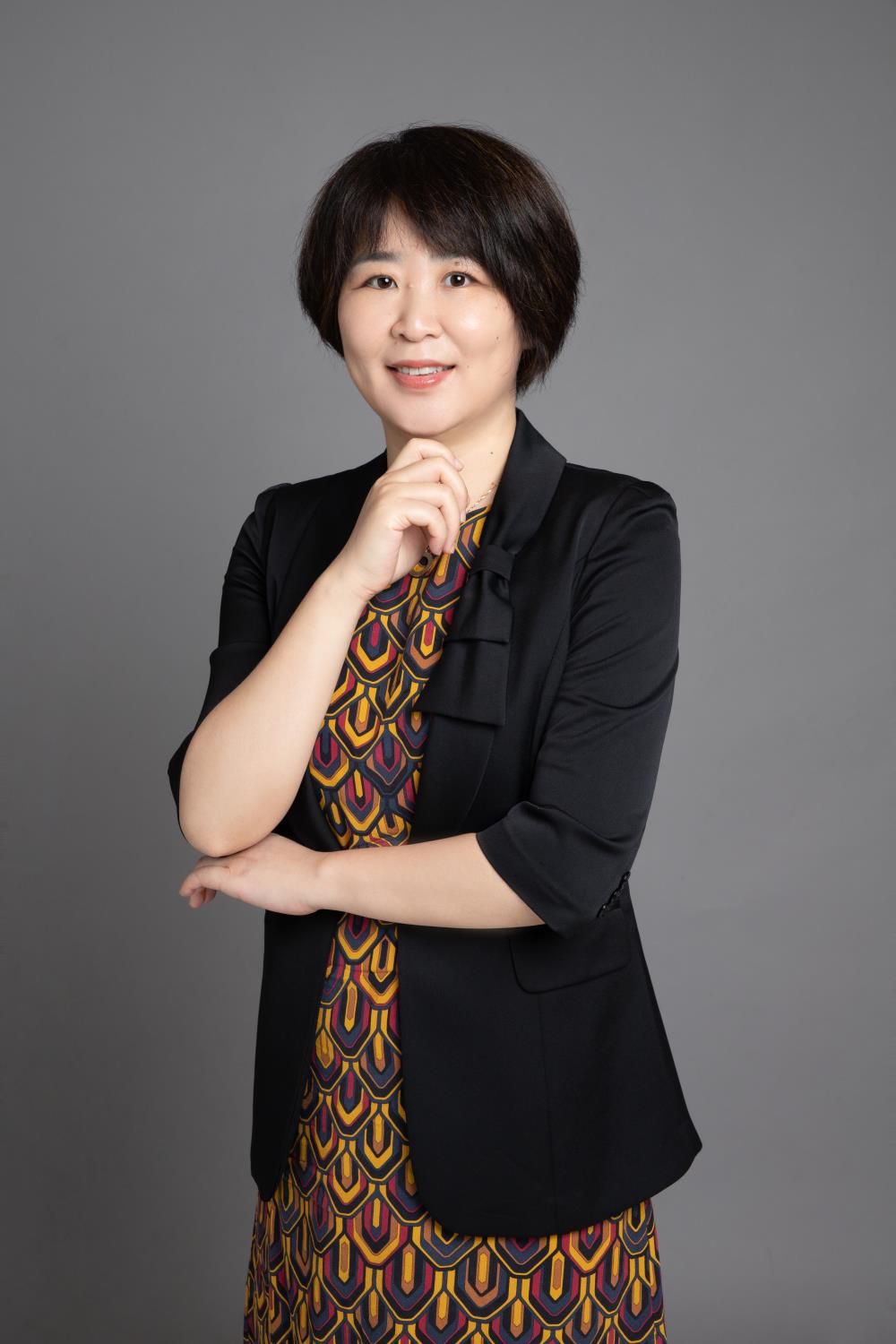 申屠形超